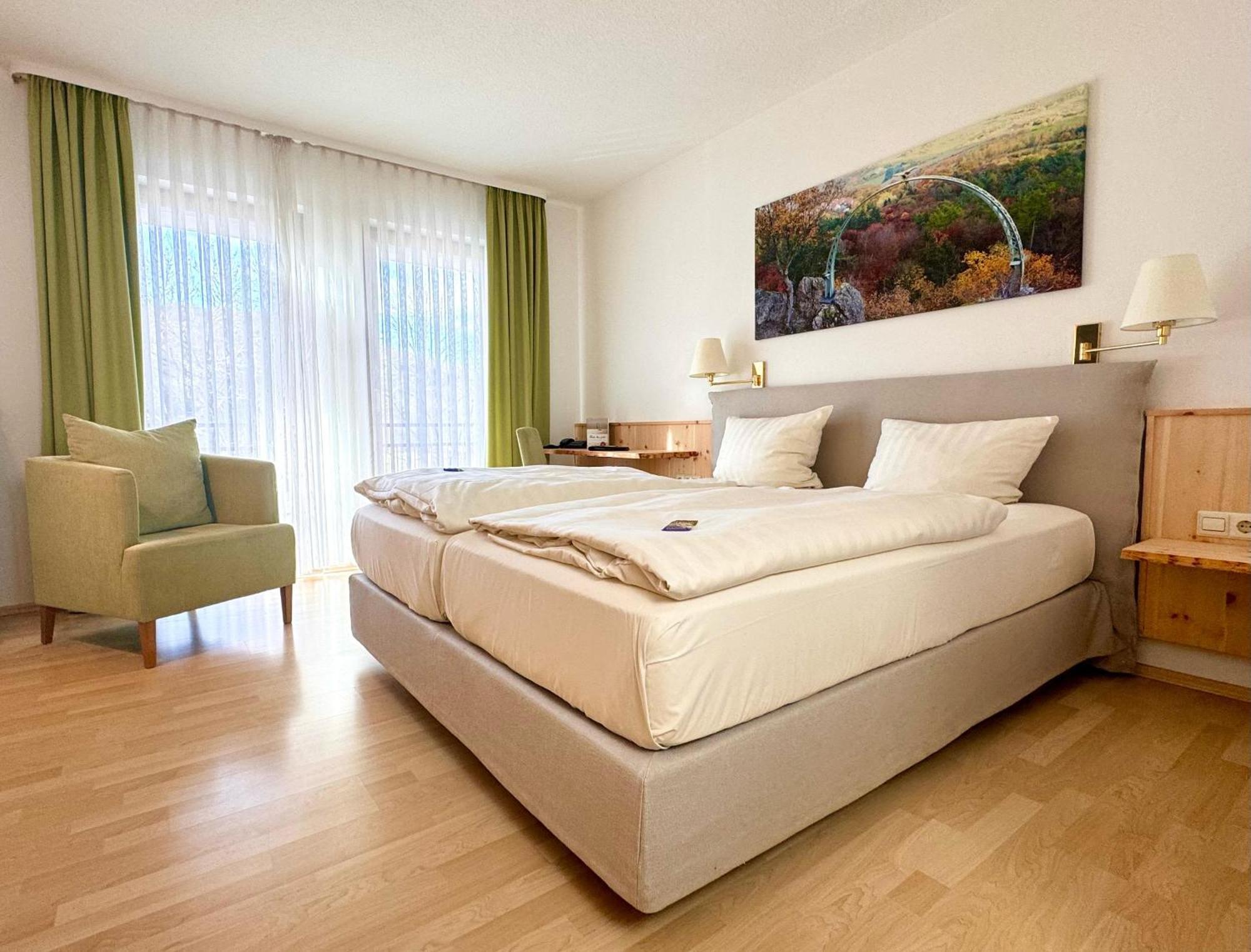 - Restaurant Bastenhaus Hotel Dannenfels